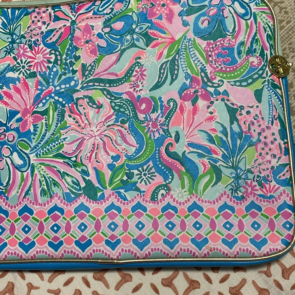 Lilly Pulitzer Pink and Blue Patterned laptop holder, light stain inside